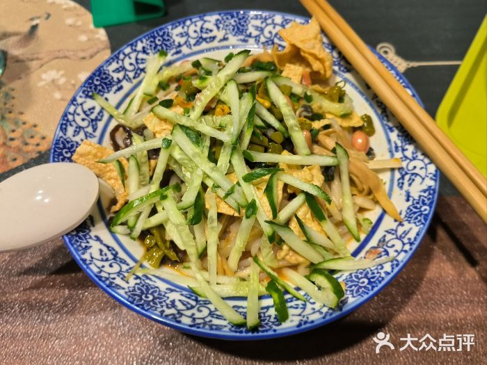 丽丽三鲜螺蛳粉(田林路店)干捞螺蛳粉图片