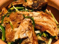 葱姜鱼头煲-衡山汇·高级粤菜(霄云路店)