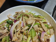 -东北农家院·铁锅炖(莘庄店)