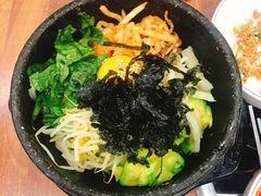 石鍋拌飯-元堂脊骨土豆汤(明洞2号店)
