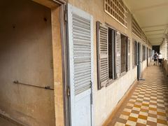 -吐斯廉屠杀博物馆