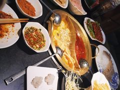 -怡品川宇火锅(宝立方店)
