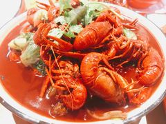 -虾弄弄海派小龙虾·牛羊蝎子火锅