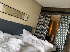 -深圳隐秀山居酒店