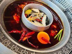 菌香鸳鸯锅-晓宇重庆火锅(赛格国际购物中心店)