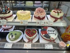 -花花卷卷·鲜食蛋糕(静安久光百货店)