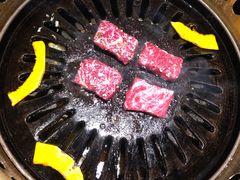 -炼火烤肉店