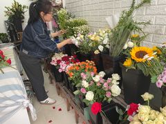 -雪蔓之鲜花气球派对(家佳源时代中心店)