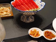 -忆江南·临江鱼馆