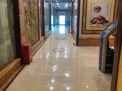 -皇宫大酒店