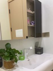 -苗方清颜专业祛痘·皮肤管理