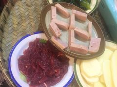 -王婆乔鲜鱼自助火锅(蜀汉路店)