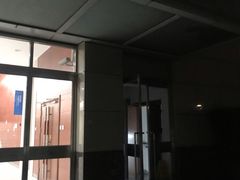 -交通大学医学院附属新华医院-停车场
