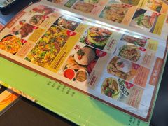 -大头虾越式风味餐厅(光明广场店)