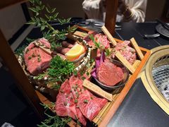 -山川小町·极番烧肉(新地假日广场店)