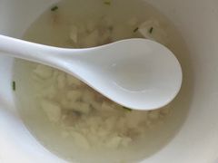 水豆腐漂圆汤-左邻右舍徽菜馆