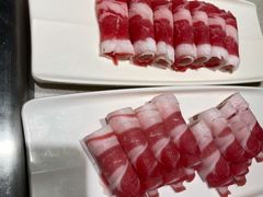 -海底捞火锅鲜切牛肉主题店(长寿路店)