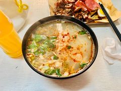 -牵人麻辣粉(粉巷店)
