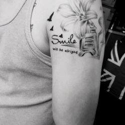 -明星刺青·洗纹身