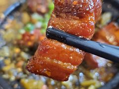 酸菜红烧肉-十吉老砂锅(天生丽街生活馆店)
