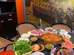 -亮欢寨酸汤鱼(沙冲路店)
