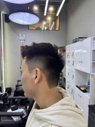 -尤司男士国潮理发馆