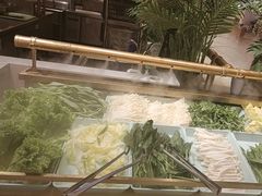 -享遇.锅姥姥牛排海鲜自助(小寨店)