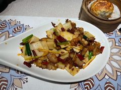 云南腊肉炒香笋-云海肴·汽锅鸡·云南菜(高德置地店)