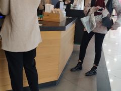 -星巴克(广州中华广场B1层店)