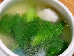 鲜嫩黄花鱼丸汤-将相和·海鲜蒸饺大连菜