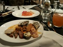 -圣丰索菲特·2 On 988 Café 自助餐厅