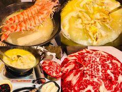 -鲜入围煮花胶鸡海鲜火锅