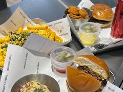 -TRIPS BURGER(大钟寺店)