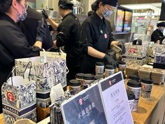 -霸王茶姬(上海静安大悦城店)