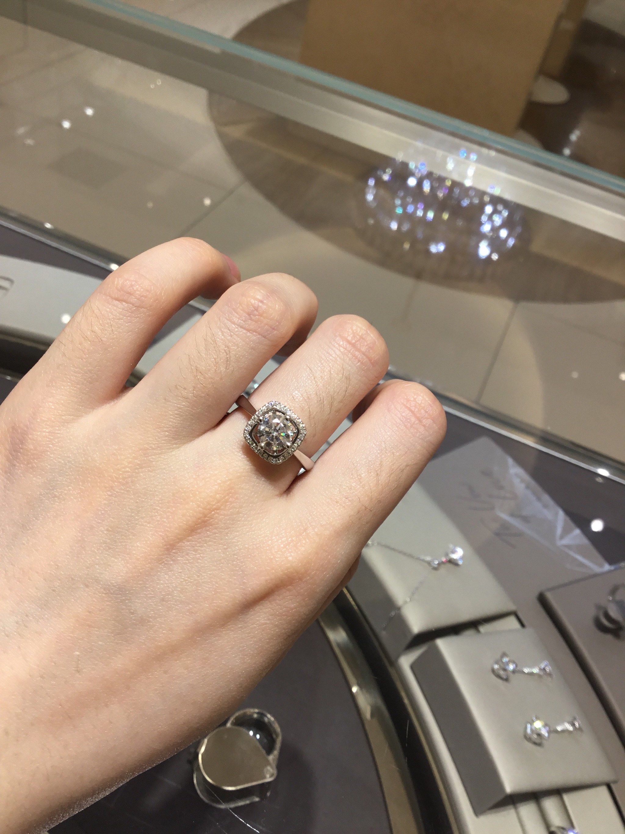 ido气质公主方钻戒