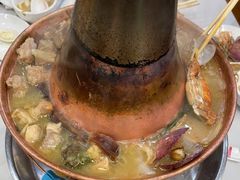 -一口猪海鲜浑锅·东北家常菜