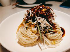 鸡丝凉面-初蓉丨遇见新川菜(亲贤街荣耀店)