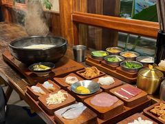 -银米·云南传统过桥米线(双廊黑金冠店)