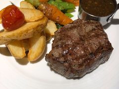 炭烤菲力牛排佐黑胡椒汁-秀·爱尔兰餐吧(上海路店)