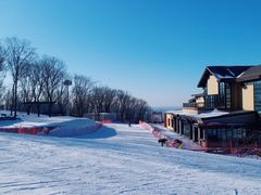 -中旅松花湖滑雪场