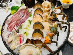 -红鼎豆捞·非遗鲍皇汤火锅(宝丰路店)