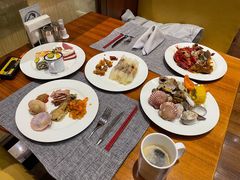 -烟台金海岸希尔顿酒店·開自助餐厅