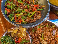 -老滇山寨•云南特色菜•地方菜•民族风情歌舞表演(金碧店)