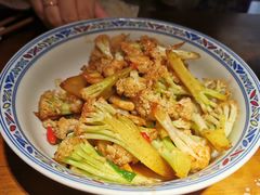 -洞庭土菜小炒馆(易发广场店)