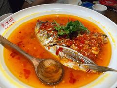 老坛剁椒鱼头-东方红·湖南菜(金屿店)
