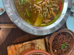 -有红鸡毛店·川菜(建设路店)