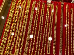 -恒一珠宝·回收黄金钻石奢侈品(灵岩南路店)