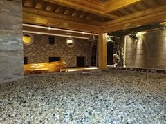 -盛彼得温泉度假酒店