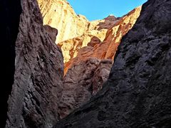 -天山神秘大峡谷