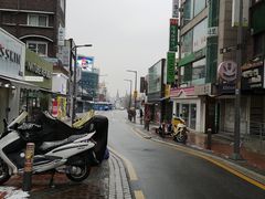 -梨大女人街